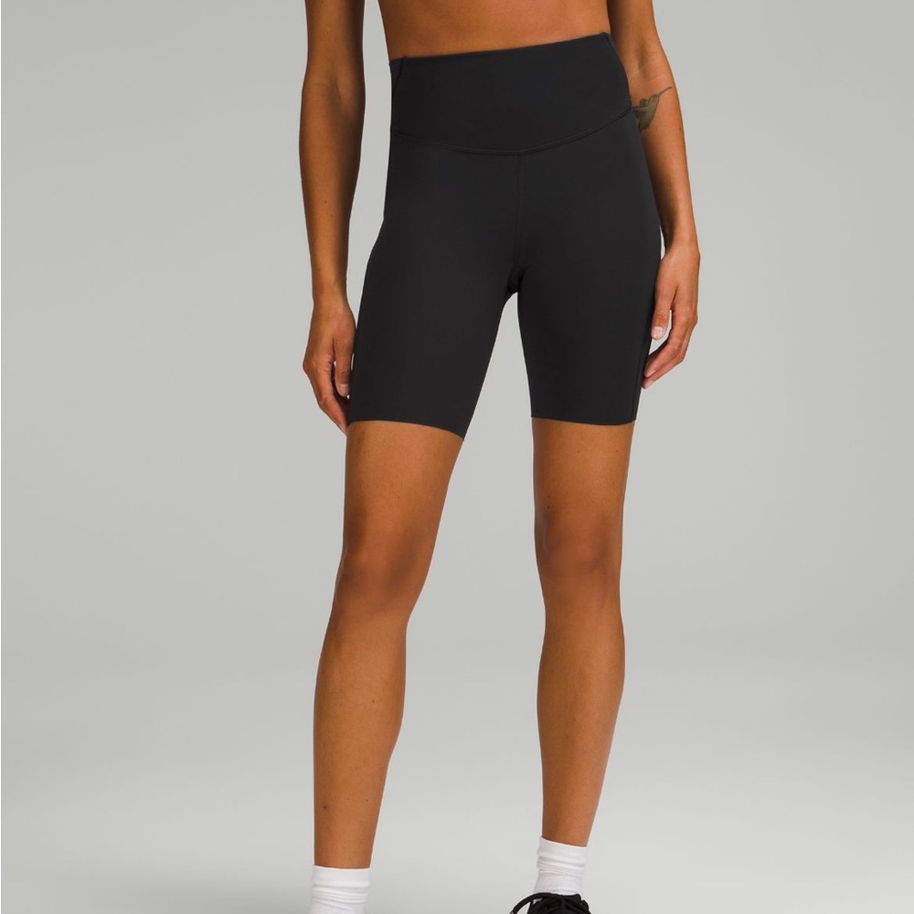 Lululemon base pace high rise 8” short